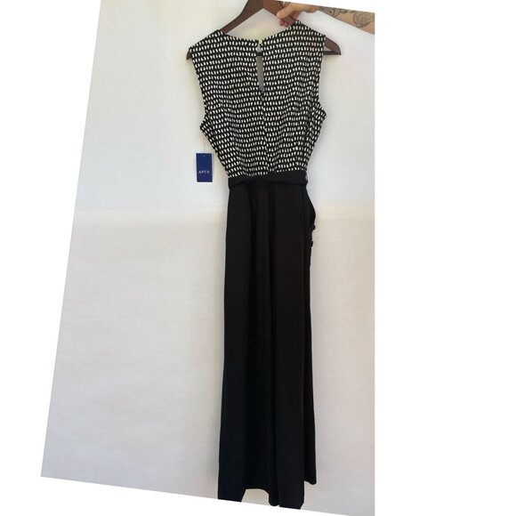 Apt.9 Romper, NWT, Flat Front with Sailor Buttons, Pockets, Tie Belt, Size M - Picture 2 of 3